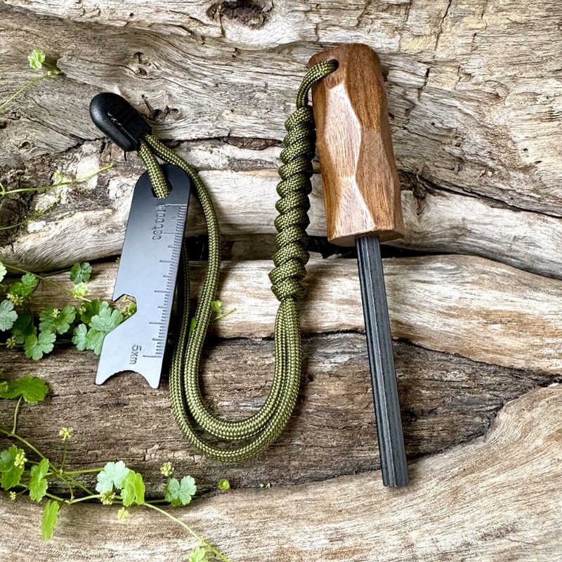 Sześciokątny pręt do rozpalani – Ferro Rod Striker recenzja i cena